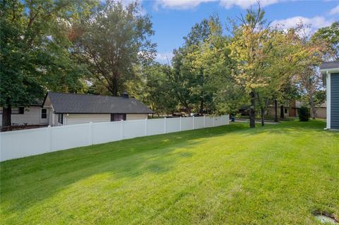 276 Essen Ct, Ballwin, MO 63021 photo 37