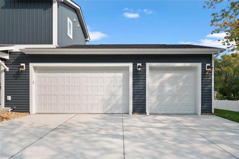 276 Essen Ct, Ballwin, MO 63021 photo 4