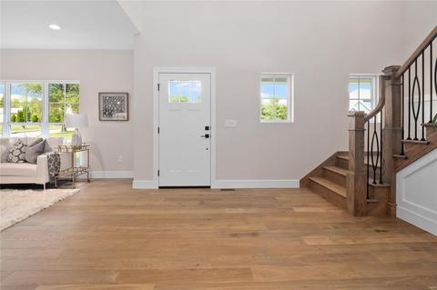 276 Essen Ct, Ballwin, MO 63021 photo 5