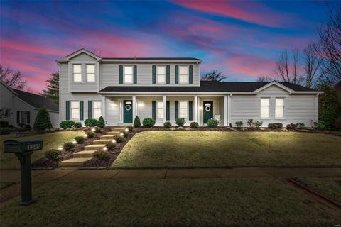 1345 Rusticview Dr, Ballwin, MO 63011 photo 1