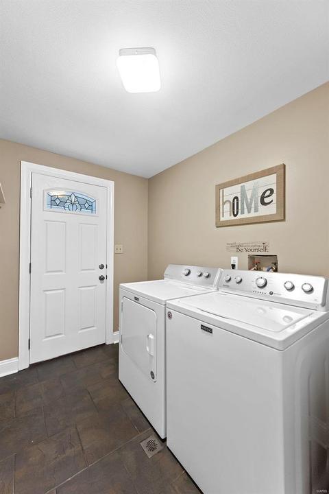 1345 Rusticview Dr, Ballwin, MO 63011 photo 16