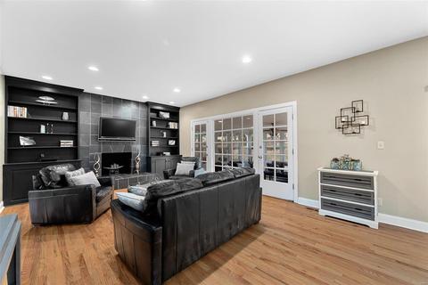 1345 Rusticview Dr, Ballwin, MO 63011 photo 4