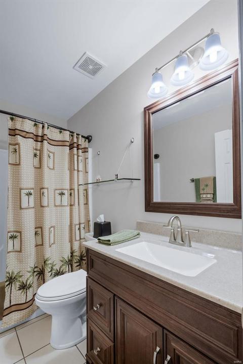 548 Hilltop Townes Dr, Eureka, MO 63025 photo 13