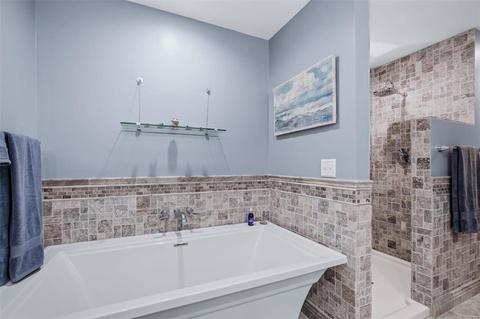 548 Hilltop Townes Dr, Eureka, MO 63025 photo 21