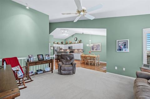 548 Hilltop Townes Dr, Eureka, MO 63025 photo 16