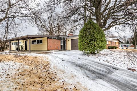 6706 Bitteroot Ln, Saint Louis, MO 63134 photo 1