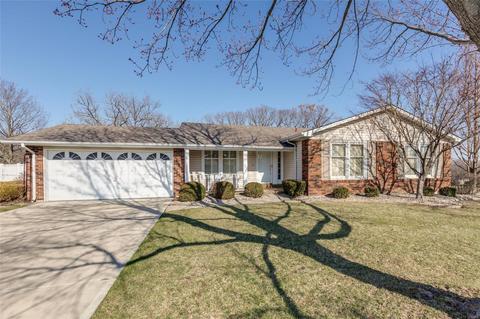 523 Imperial Dr, O'fallon, MO 63366 photo 1