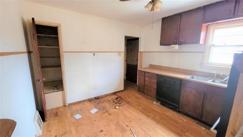10901 Pear Tree, Saint Ann, MO 63074 photo 7
