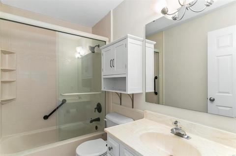 2 Rolling Mdws, Saint Charles, MO 63303 photo 18