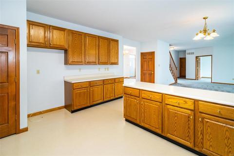 454 Castle Glen Ct, Ballwin, MO 63021 photo 10