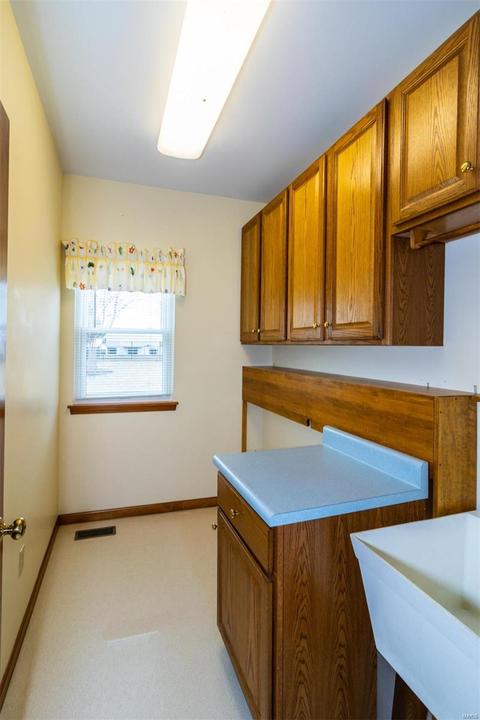 454 Castle Glen Ct, Ballwin, MO 63021 photo 22