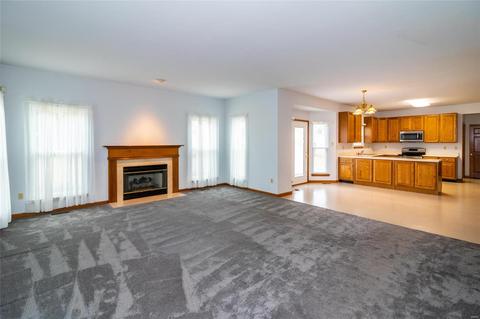 454 Castle Glen Ct, Ballwin, MO 63021 photo 3