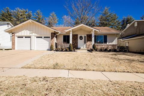818 Nykiel Ct, Ballwin, MO 63011 photo 1