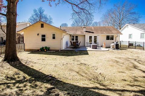 818 Nykiel Ct, Ballwin, MO 63011 photo 31