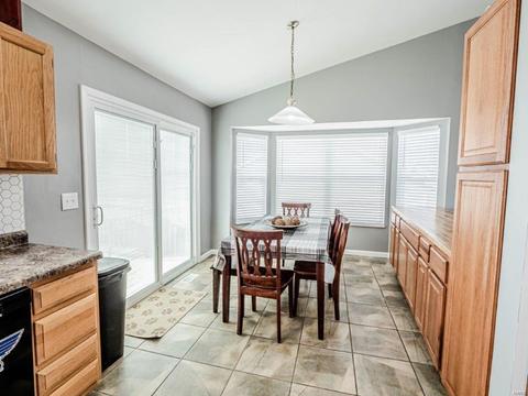 21 Mary Beth Ct, O'fallon, MO 63368 photo 6