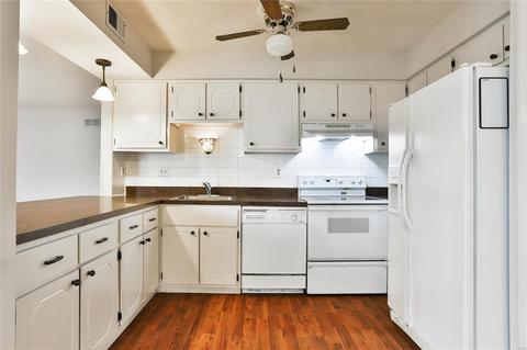 572 Summit Downs Ct, Fenton, MO 63026 photo 10