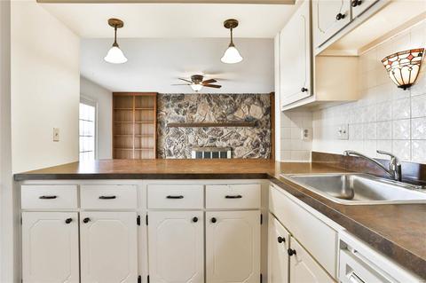 572 Summit Downs Ct, Fenton, MO 63026 photo 11