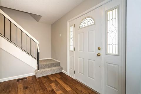 137 Hollyleaf Dr, Ballwin, MO 63021 photo 3
