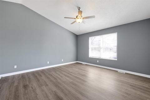 43 Mallard Pointe Dr, O'fallon, MO 63368 photo 2