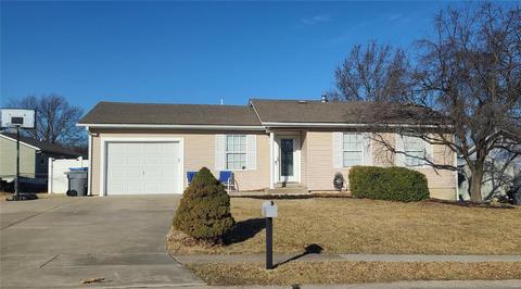 1909 Springhill Dr, O'fallon, MO 63366 photo 1