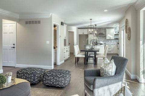 706 Carman Mdws S, Ballwin, MO 63021 photo 12