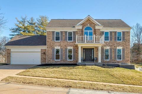 706 Carman Mdws S, Ballwin, MO 63021 photo 1