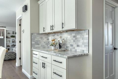 706 Carman Mdws S, Ballwin, MO 63021 photo 21