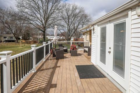 388 Sorrento Dr, Ballwin, MO 63021 photo 9