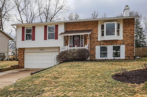 388 Sorrento Dr, Ballwin, MO 63021 photo 1