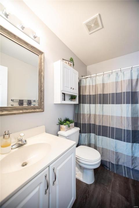 1307 Bryan Valley Dr, O'fallon, MO 63366 photo 12