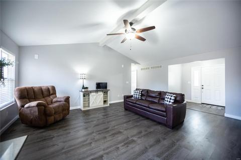 1307 Bryan Valley Dr, O'fallon, MO 63366 photo 4