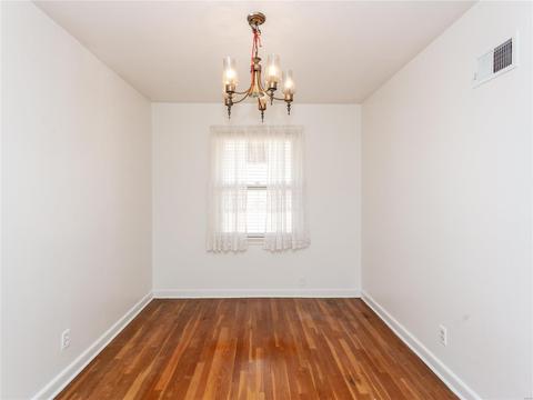 1237 Bluegrass Dr, Saint Louis, MO 63137 photo 7