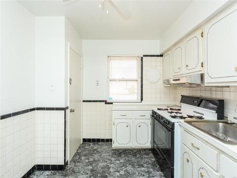 1237 Bluegrass Dr, Saint Louis, MO 63137 photo 18