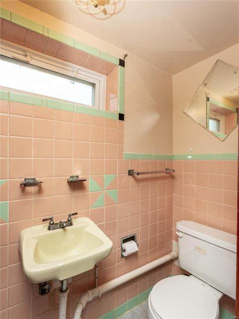 1237 Bluegrass Dr, Saint Louis, MO 63137 photo 26
