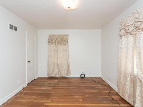 1237 Bluegrass Dr, Saint Louis, MO 63137 photo 11