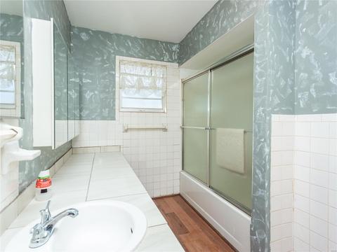 207 E Loretta Ave, Saint Louis, MO 63125 photo 9
