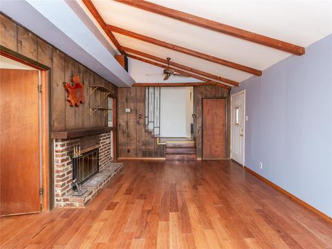207 E Loretta Ave, Saint Louis, MO 63125 photo 3