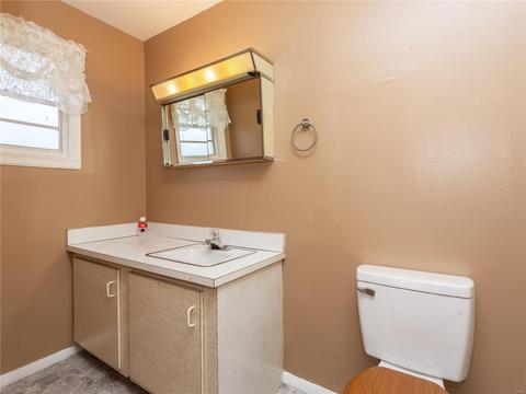 207 E Loretta Ave, Saint Louis, MO 63125 photo 7