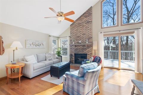 854 Ginger Wood Ct, Ballwin, MO 63021 photo 4