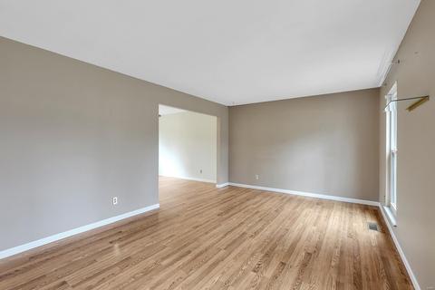1268 Cottagemill Dr, Manchester, MO 63021 photo 5