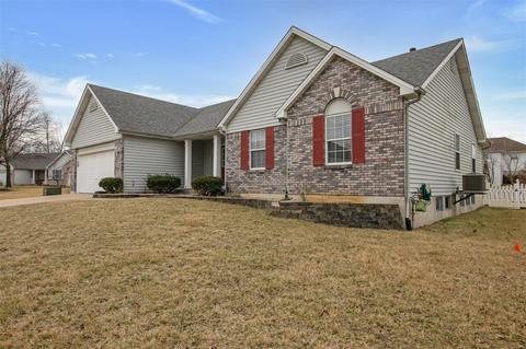 7 Summer Pointe Ct, O'fallon, MO 63366 photo 2