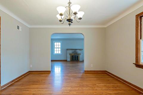 139 Thoroughman Ave, Saint Louis, MO 63135 photo 9