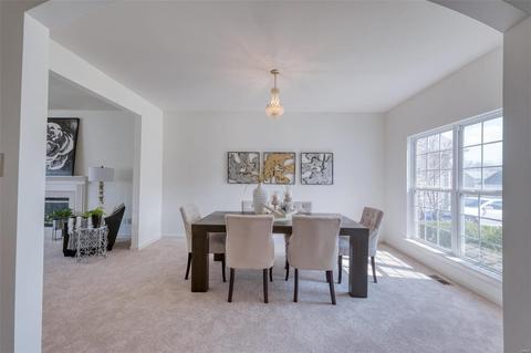 641 Brook Mdw, Ballwin, MO 63021 photo 6