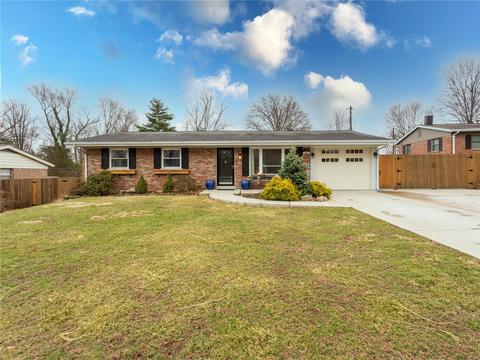 910 Prince Charles Way, Ellisville, MO 63021 photo 1