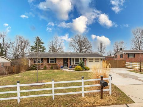 910 Prince Charles Way, Ellisville, MO 63021 photo 2