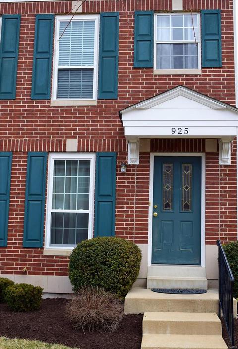 925 Rolling Thunder Dr, O'fallon, MO 63368 photo 1