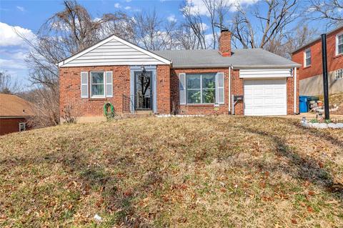 205 Moundale Dr, Ferguson, MO 63135 photo 1