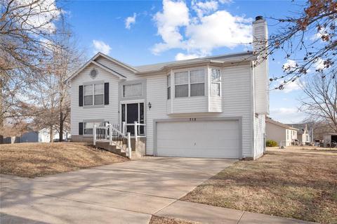 712 Summersong Dr, O'fallon, MO 63366 photo 2