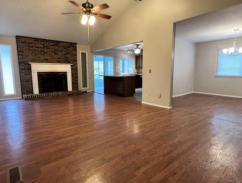 5953 Shortleaf Ct, Saint Louis, MO 63128 photo 2