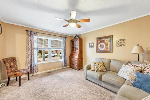 369 Stormyoak Dr, Ballwin, MO 63021 photo 4